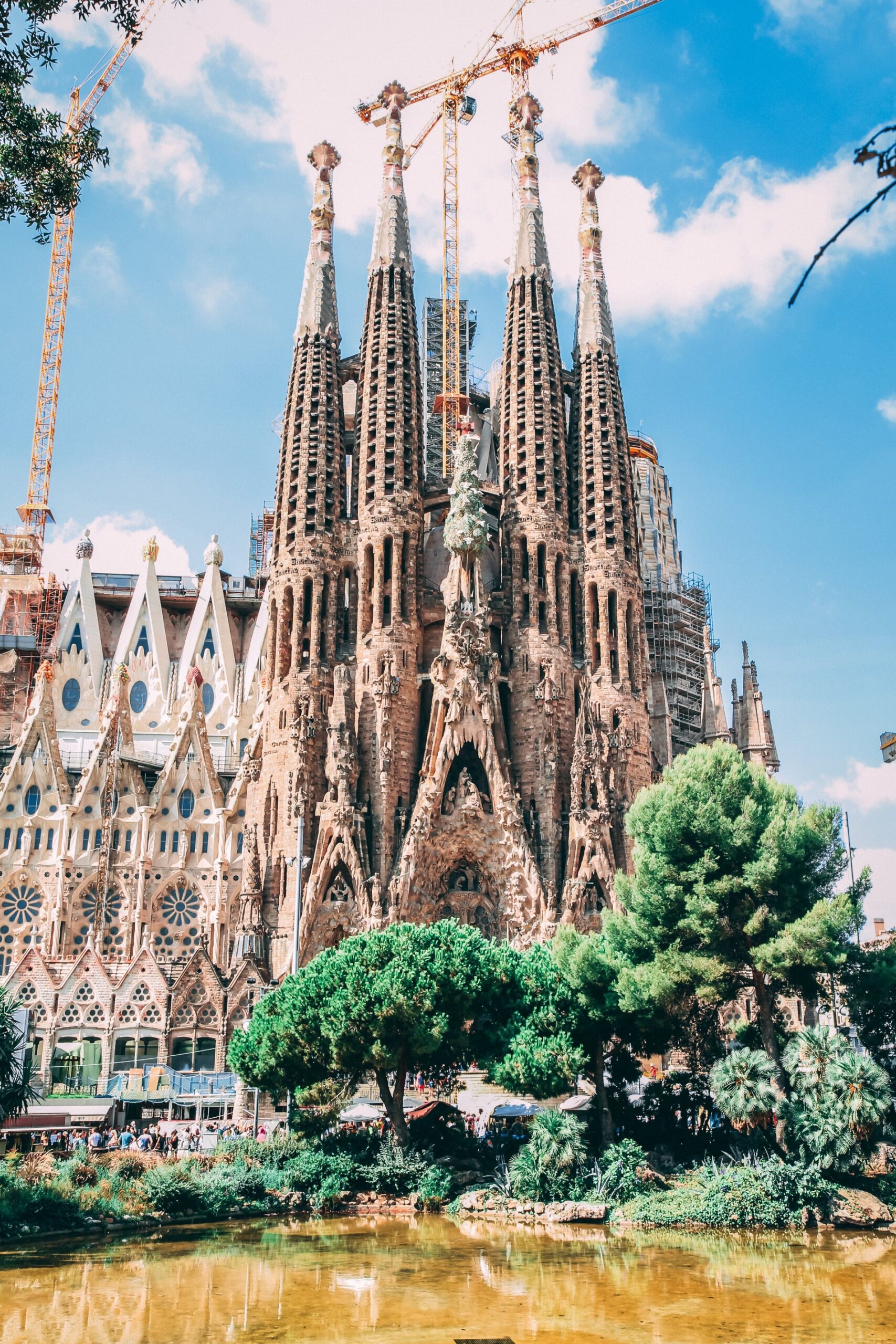 The Best Hotels Near the Sagrada Familia: Ideal Accommodation in Barcelona